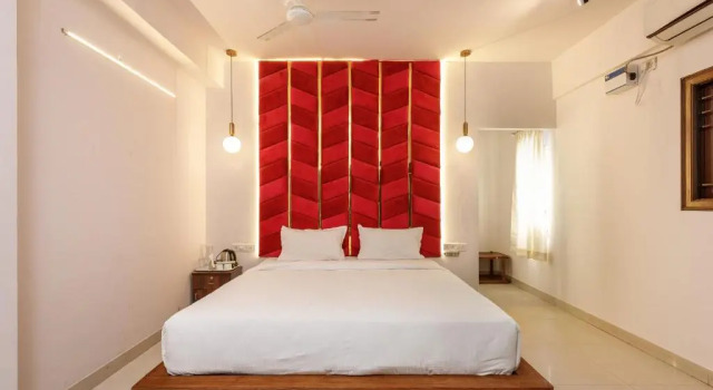 Двухместный номер Deluxe White Lotus By Orbit Hotels