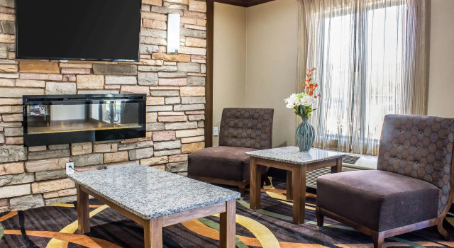 Comfort Inn & Suites Cedar Rapids North - Collins Road, Prenota Hotel Cedar Rapids Iowa