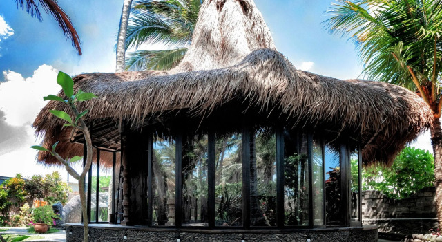 Вилла c 1 комнатой рядом с пляжем Most Exotic Beachfront Villa Keong