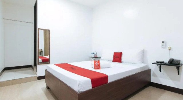 Номер Standard RedDoorz at San Antonio Makati