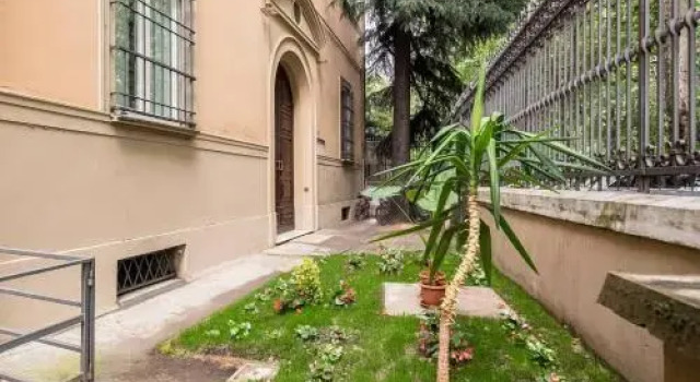 Irnerio 1471 Bologna Hld 34482, Забронировать Отель Болонья провинция Болонья, рядом с Башня Гарисенда