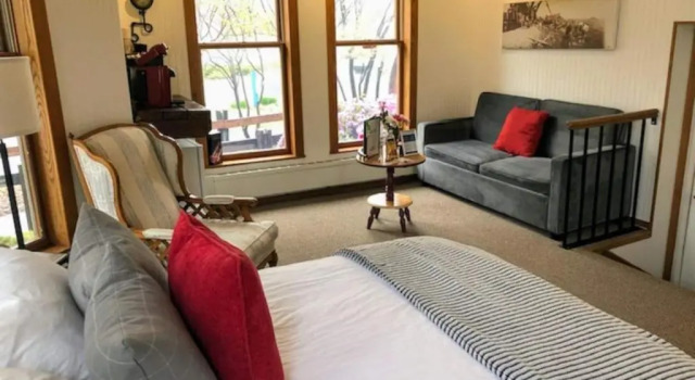 Endion Station Inn  | Hotel Next to Lake Superior