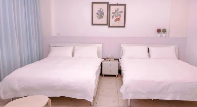 Четырёхместный номер Standard The Home of Traveller