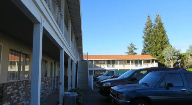 Capri Motel