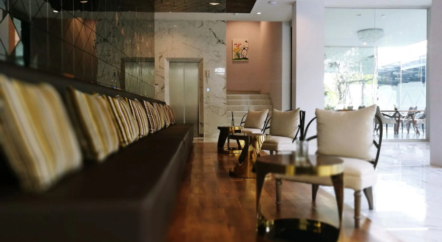 Ae Lana Chiangmai Hotel, Забронировать Отель Отели Nong Pa Khrang 4 звезды, 4*