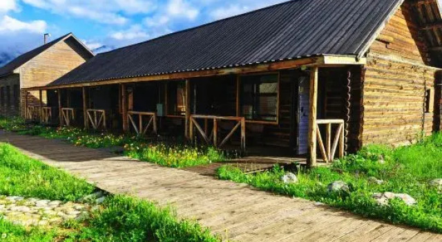 Hemu Jinshang Yunzhu Homestay, Rezerwuj Hotel Hom Xinjiang