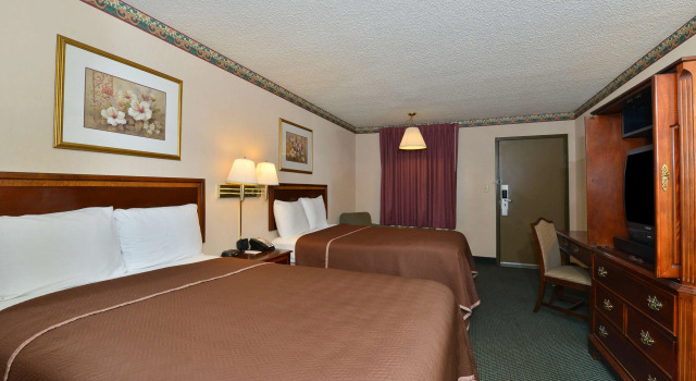 Четырёхместный номер Standard Americas Best Value Inn Fredericksburg N