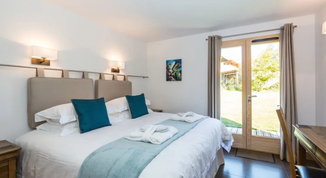 Chalet Allure, Забронировать Шале Виллы Овернь-Рона-Альпы, Вилла
