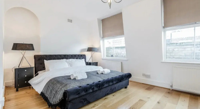 Апартаменты Deluxe Deluxe 4 BR Oxford Circus Apartment with Terrace