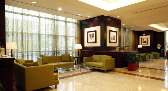Holiday Inn Riyadh Olaya by IHG, Забронировать Отель Аль-Олайя Эр-Рияд, рядом с King Fahad Library &amp; Garden