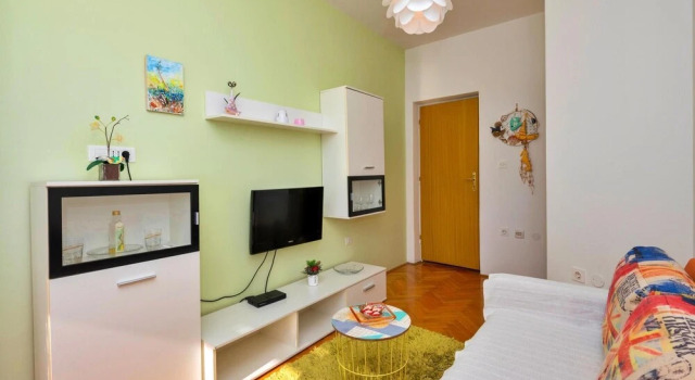 Amazing Apartment in Igrane With 2 Bedrooms and Wifi