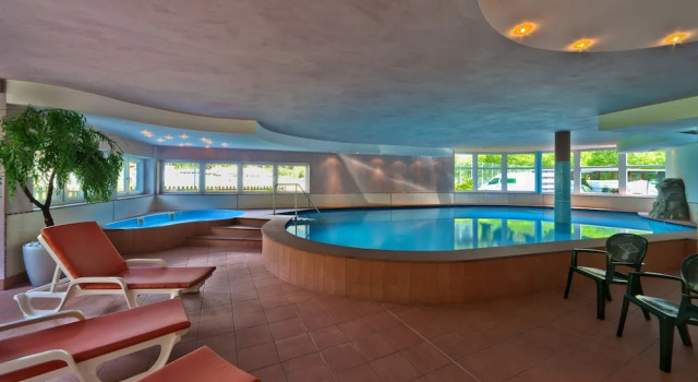 Hotel Alpin, Забронировать Отель Отели Горнолыжного курорта Ортлер с парковкой, Парковка