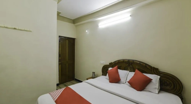 OYO 28641 Vijaya Deepa Guest House, Забронировать Гостевой дом Отели Кунур с завтраком, Завтраки