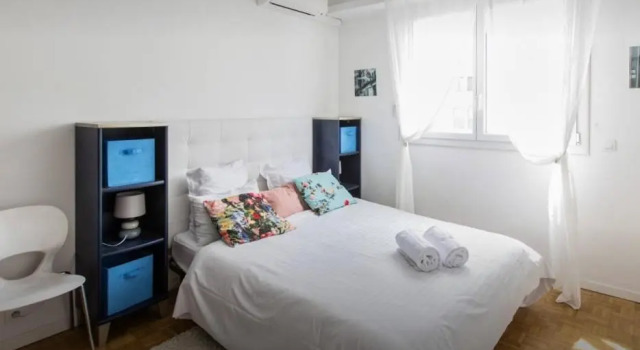 Stunning 2 bed Flat Nice front of the beach Seaview, Забронировать Апартаменты/квартира Fabron Ницца, рядом с Пляж Фаброн