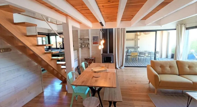 Very Nice Wood Frame House With Garden