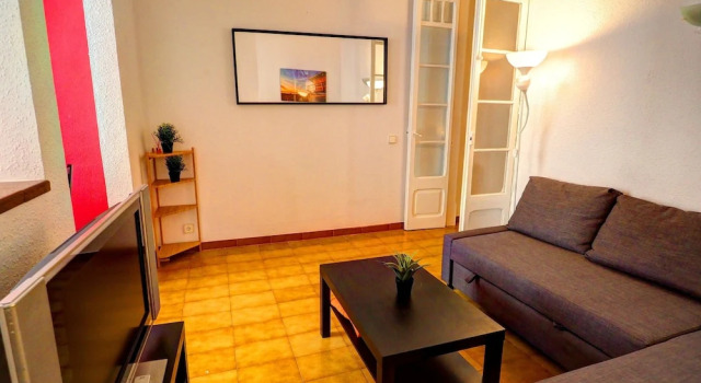 Patio Rusiñol, Забронировать Отель Отели Ситжес 3 звезды, рядом с Церковь Св. Варфоломея и Св. Текли, 3*