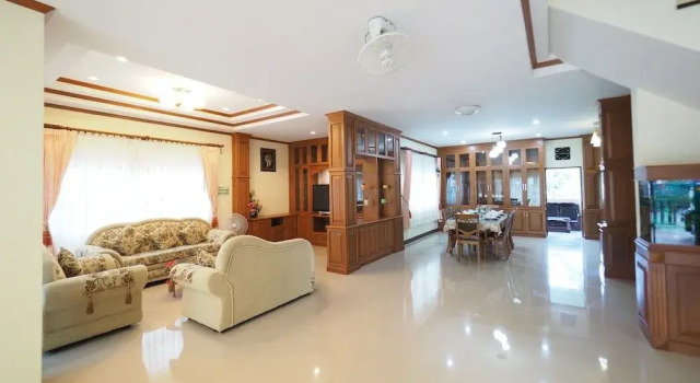 Lana Pool Villa