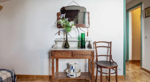 Cosy Apartment in Vachères With Private Garden
