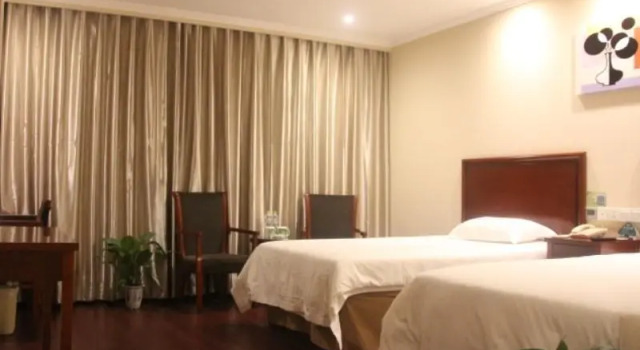 Двухместный номер Standard GreenTree Inn Qingdao Jiaozhou Fuzhou South Road Datong Building Express Hotel