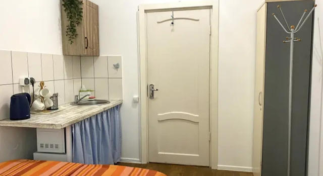 Портик, Rezervovat Hotel Tsentralny district Petrohrad, poblíž Ploshchad Lenina Metro Station