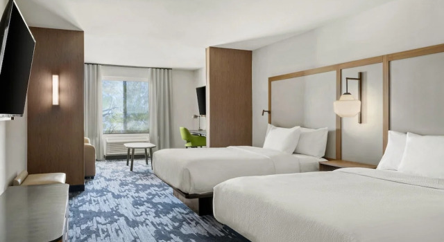 Люкс с видом на город Fairfield Inn & Suites by Marriott Baraboo