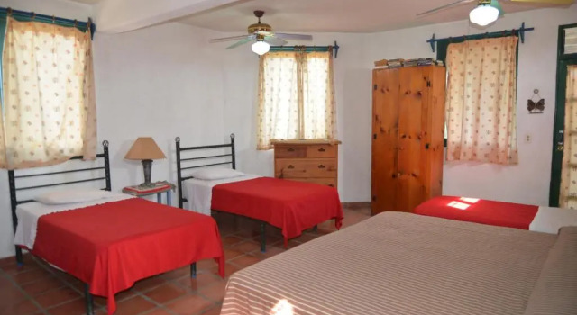 Семейный номер Standard с балконом Casabuena B&B
