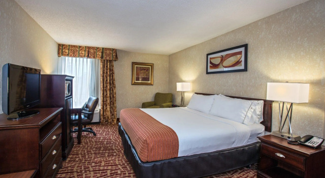 Номер Standard Holiday Inn Express Hotel & Suites Corinth by IHG