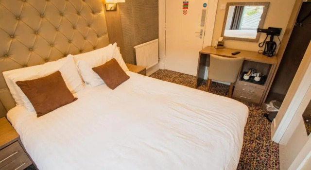 Номер Economy Albion Hotel
