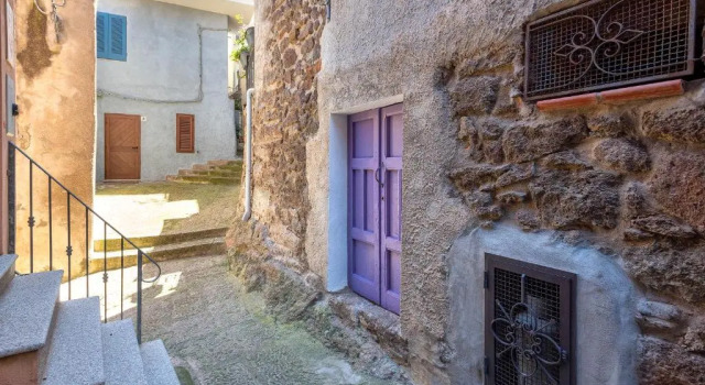 Esclusiva Dimora Storica nel cuore del Borgo Medievale---- Exclusive Historical House inside the Medieval Village