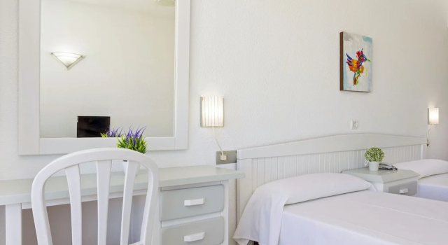 Двухместный номер Standard Hostal Molins Park