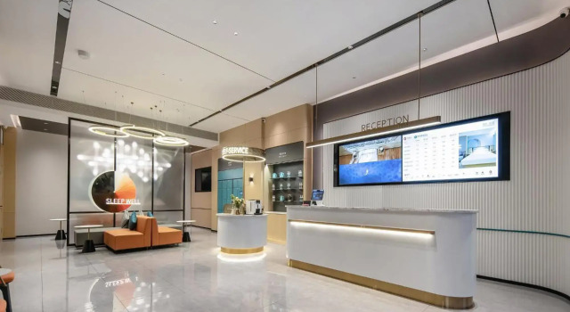 City Comfort Inn (Fangchenggang North High-speed Railway Station), Rezerwuj Hotel Hotele w Fangchenggang z basenem, Basen