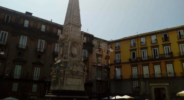 Dimora san giovanni maggiore, Забронировать Отель Отели Неаполя с завтраком, рядом с Кафедральный собор Неаполя, Завтраки