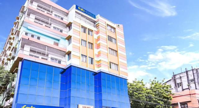 FabHotel Nest