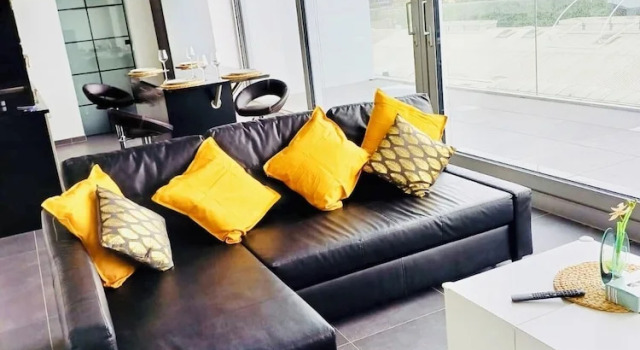 Апартаменты Deluxe Brand new 2bedrooms Penthouse in Center