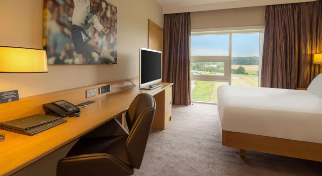 Двухместный семейный номер Deluxe Hilton at St Georges Park
