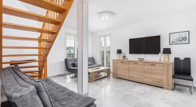 Penthouse Baltic Park 16/331 by Renters, Забронировать Отель Свиноуйсьце Западно-Поморское воеводство, рядом с Sea Fishing Museum
