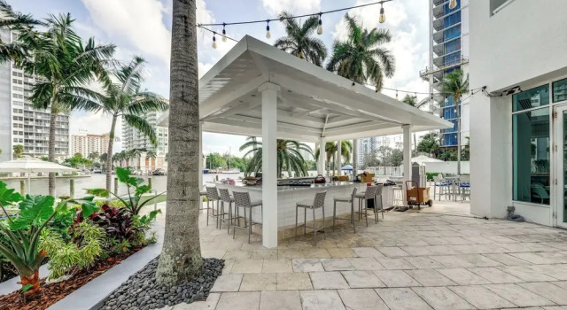 Modern Ft Lauderdale Condo ~ 7 Mi to Airport!, Забронировать Апартаменты/квартира Апартаменты Форт-Лодердейл, рядом с Пляж Себастьян-стрит, Апартаменты/квартира
