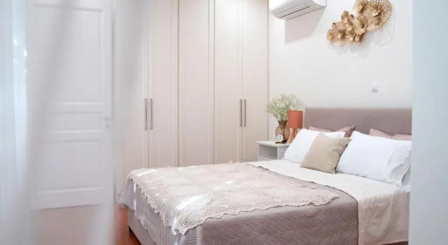 Naias Aegina, Sea-front apartment 95 sqm, Rezervovat Apartmán Hotely v Saronic Islands s parkováním, Parkování