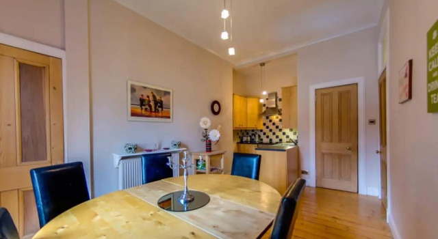 Апартаменты Spacious 3BR Apt moments from the Meadows & Old Town