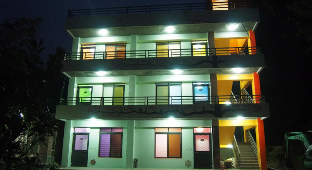 Owl forest B&B, Prenota Bed & breakfast Hotel a Nantou County con parcheggio, Parcheggio