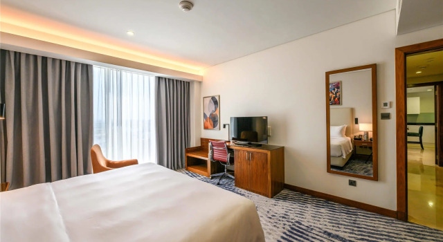Люкс с 2 комнатами с видом на город DoubleTree by Hilton Jeddah - Alandalus Mall