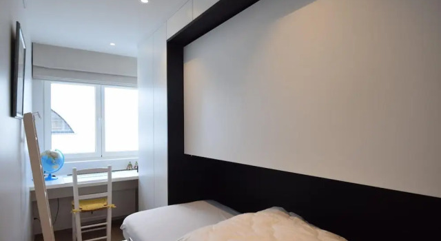 Golf Apartment With Balcony Near the sea, Rezerwuj Apartament Hotele w Bruksela z parkingiem, Parking