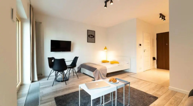 Студия Warsaw Night Apartments Mennica Residence