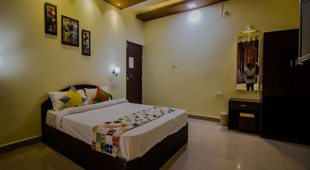 OYO 14182 Home Graceful Studio Ashwem