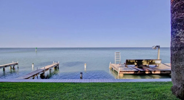 115 Las Brisas Bayfront Condos 1 Bedroom Condo by RedAwning, Buchen Sie Hotel Hotels in Padre Island mit Pool, Schwimmbad