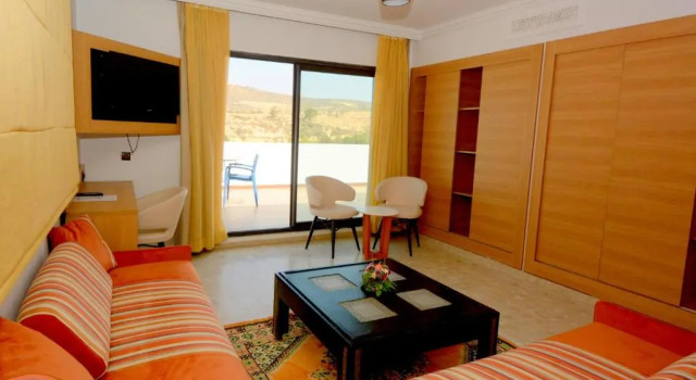 Люкс Oasis Hotel & Spa