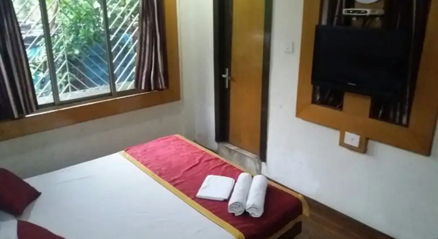 Ashreen Guest House