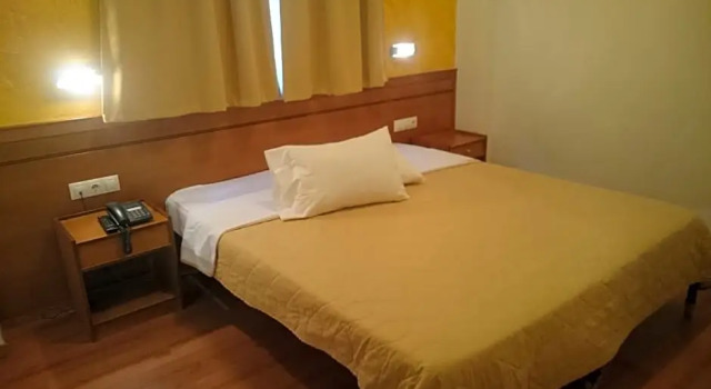Четырёхместный номер Economy Hotel Rio Athens