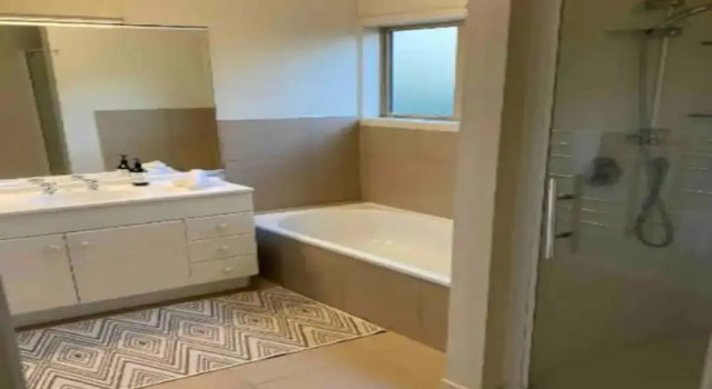 Kohimarama beachside apartment