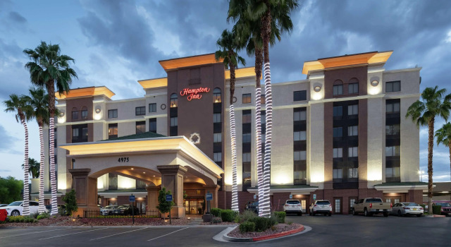 Hampton Inn Tropicana